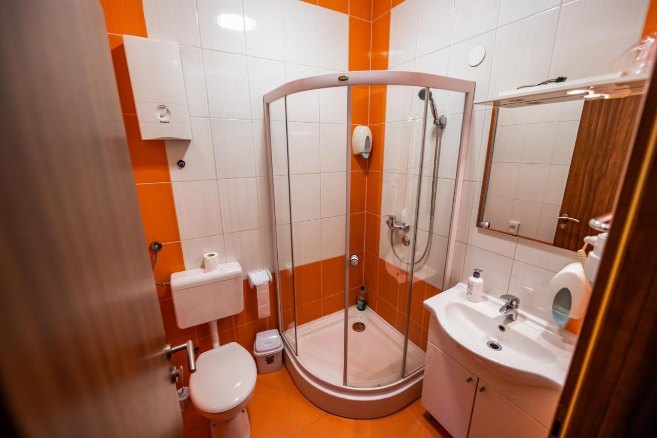Hotel Oasis Gnojnice Eksteriør billede