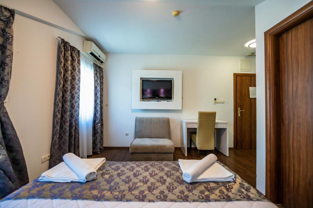 Hotel Oasis Gnojnice Eksteriør billede