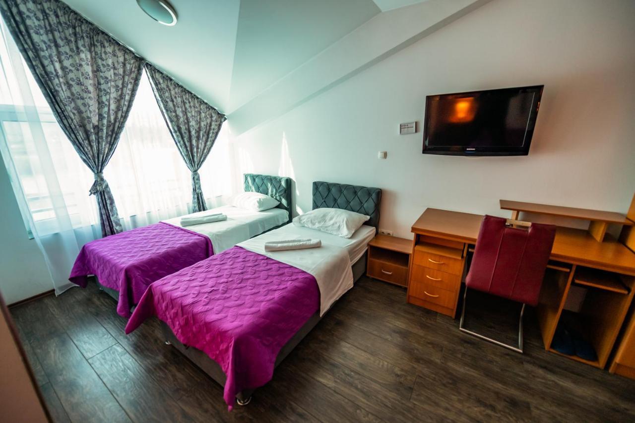 Hotel Oasis Gnojnice Eksteriør billede
