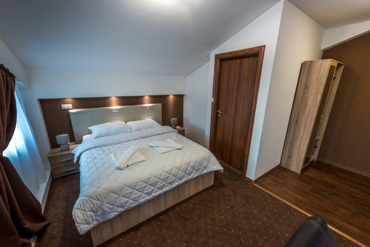Hotel Oasis Gnojnice Eksteriør billede