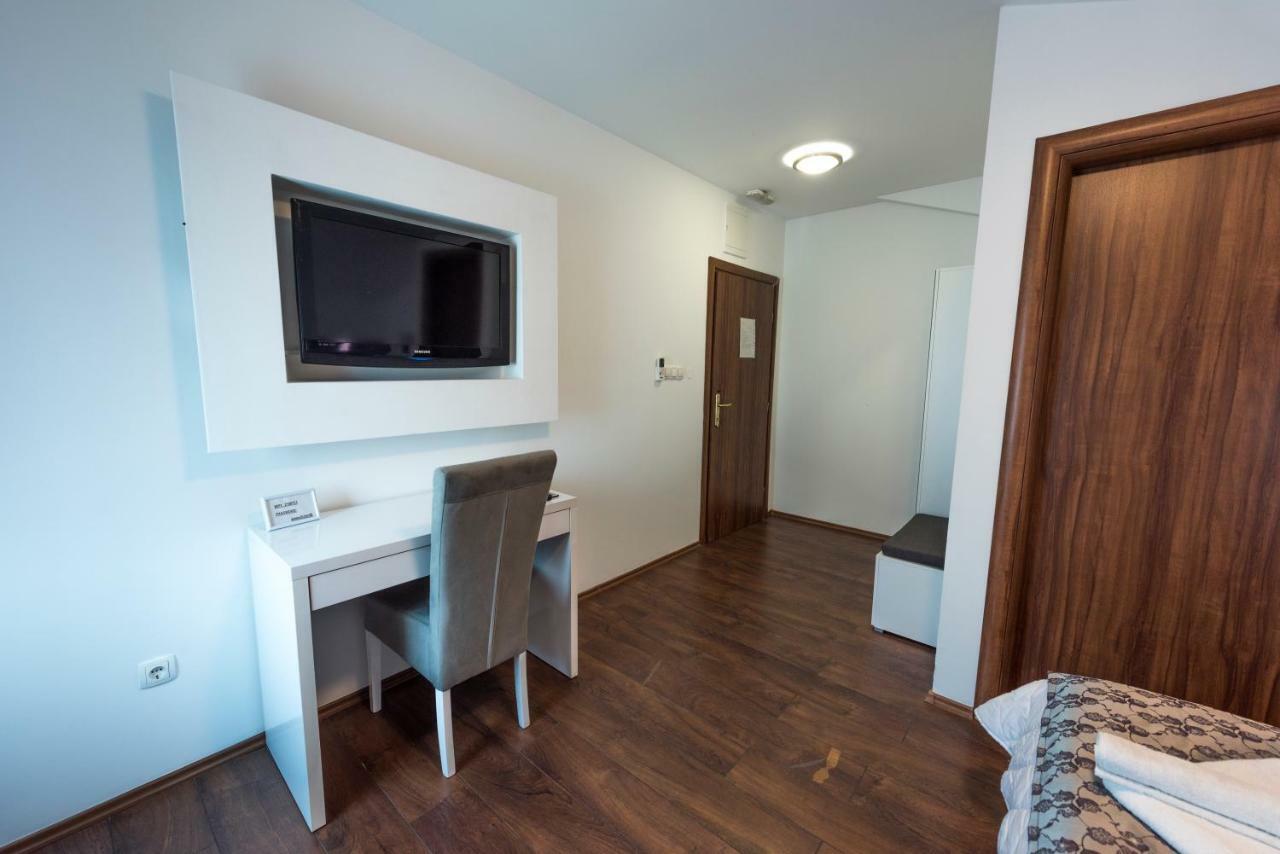 Hotel Oasis Gnojnice Eksteriør billede