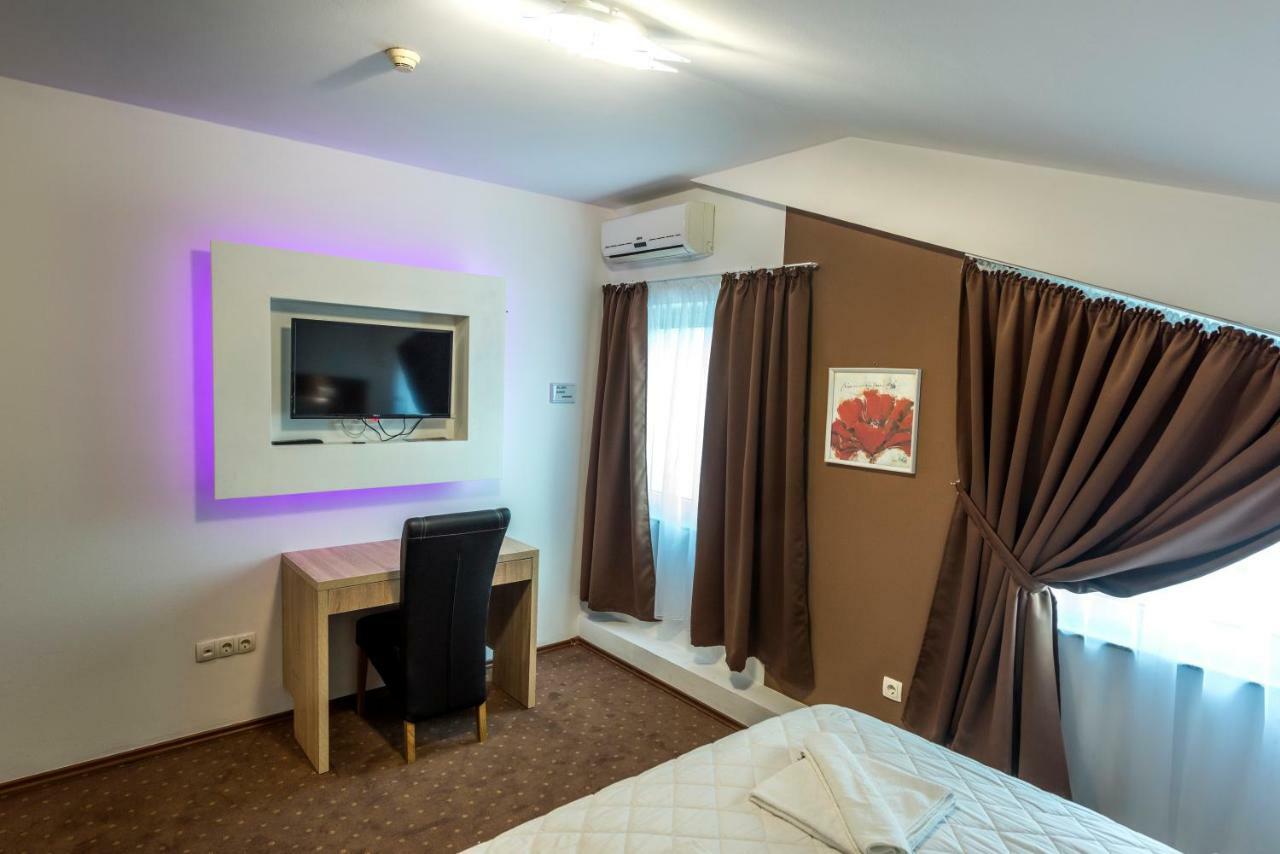 Hotel Oasis Gnojnice Eksteriør billede